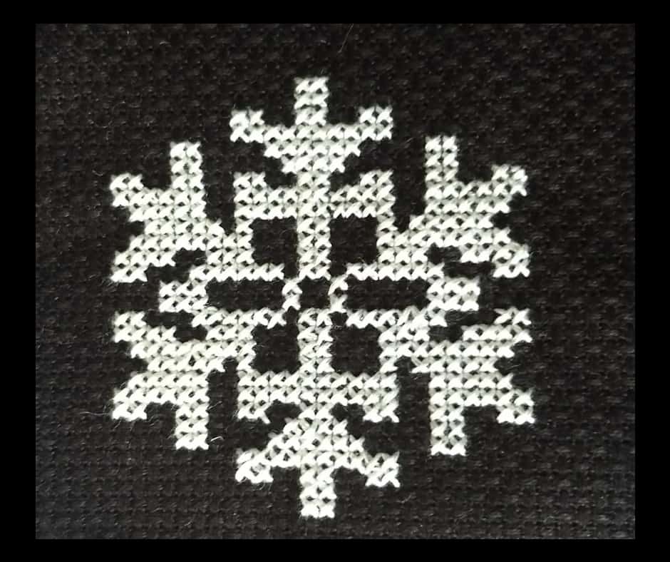 Free Snowflake Cross Stitch Patterns for Christmas Crafts